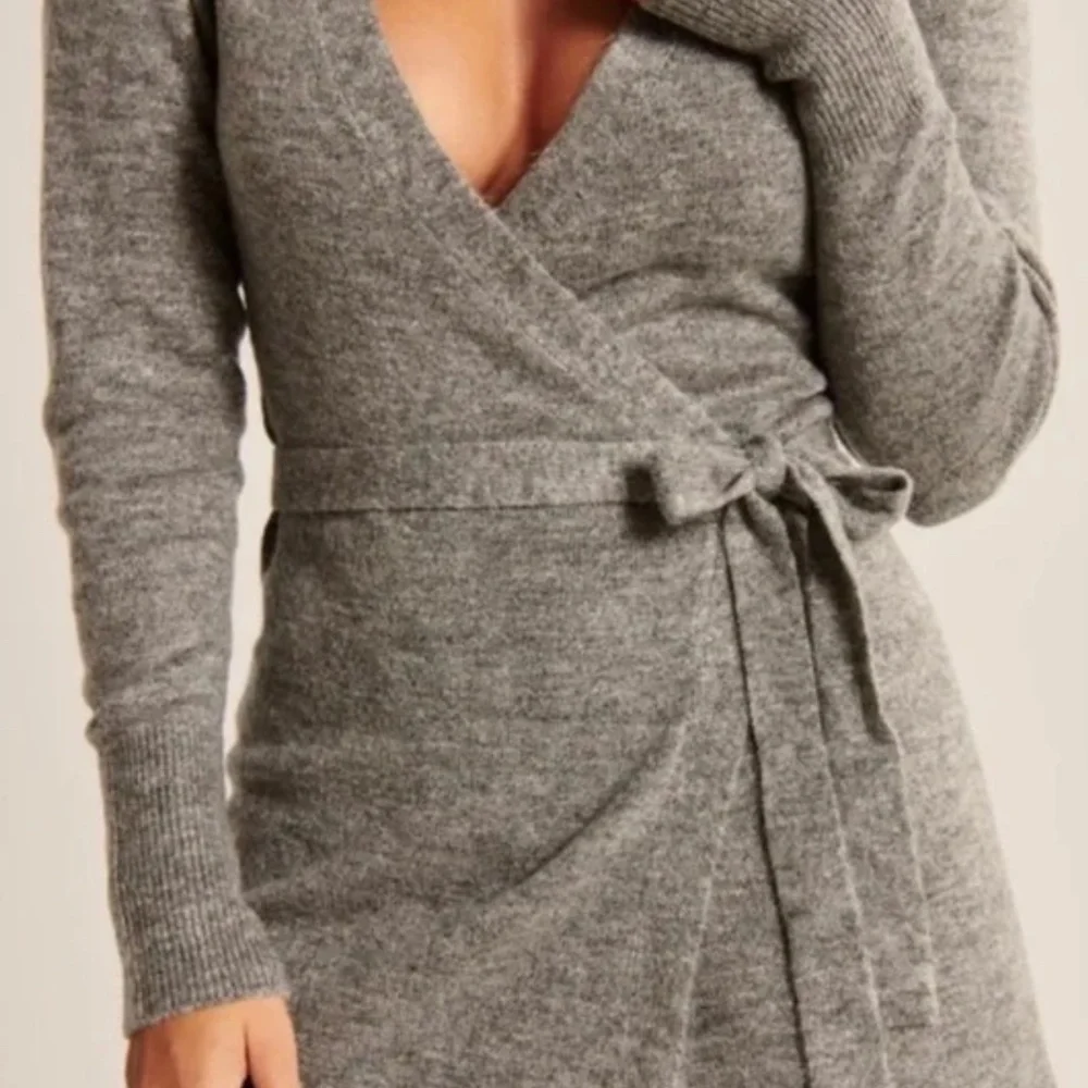 Abercrombie & Fitch wrap sweater dress size S M blue with belt euc wrap - Picture 3 of 7